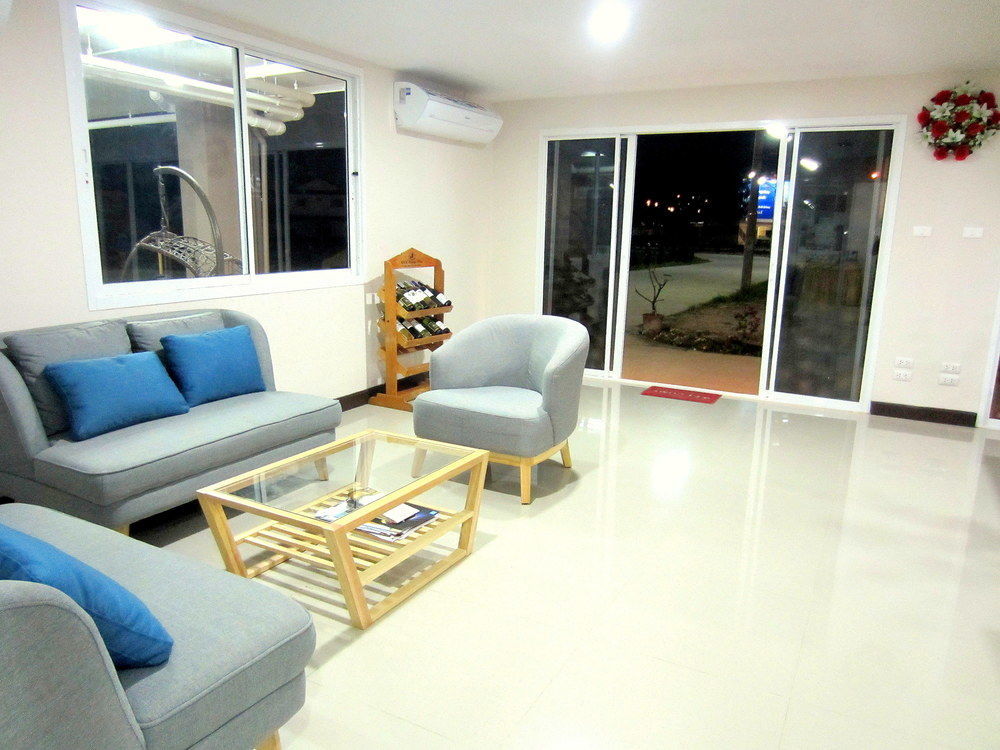 Life Grand Chiang Mai Hotel Екстериор снимка