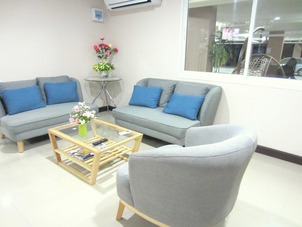Life Grand Chiang Mai Hotel Екстериор снимка