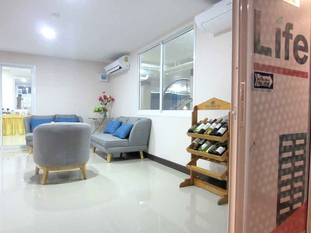 Life Grand Chiang Mai Hotel Екстериор снимка
