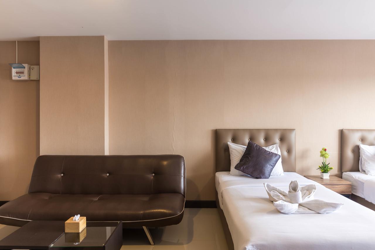 Life Grand Chiang Mai Hotel Екстериор снимка